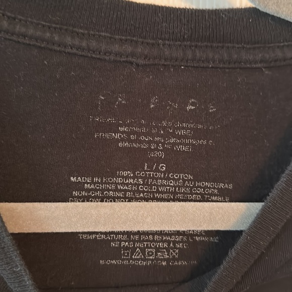 Men’s Friends T-shirt - Picture 3 of 3